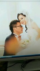 -现代经典婚纱摄影