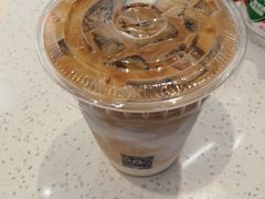 OATLY燕麦拿铁-NOWWA挪瓦咖啡(SOHO中山广场店)