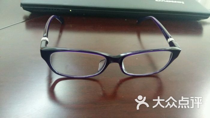 富士华眼镜图片 - 第1张