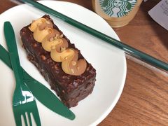 海盐焦糖坚果蛋糕-星巴克(新达汇三林店)