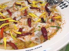 -渔语鱼酸菜鱼新川菜(来福士店)