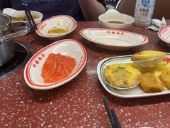-四囍码头海鲜烧烤自助火锅(外滩南京东路悦荟广场店)