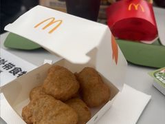 -麦当劳(上海虹桥站30B检票口楼上)
