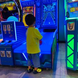 -LuckyStar幸运星家庭娱乐中心(东莞国贸店)