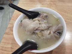 -雷祖芳老妈蹄花店