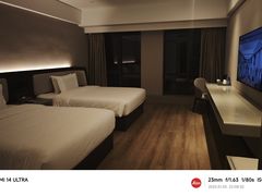 -铂领荟酒店(军区总医院熊猫基地西大门地铁站店)