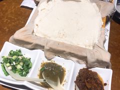 -95号酱骨·一块豆腐(展春园西路店)