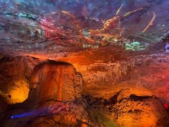 -九华秋浦胜境大王洞风景区