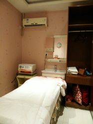 -成都伊贝丝美容美胸SPA会所