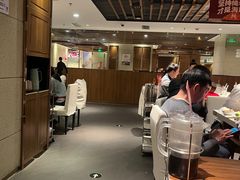 -海底捞火锅鲜切牛肉主题店(长寿路店)