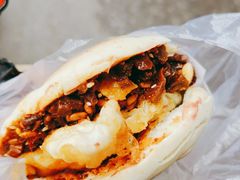 -清真马乐贝腊牛肉蛋黄菜夹馍(马蓉洒金桥店)