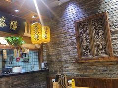 -弄堂咪道-饭香·面香·馄饨香(兴梅店)