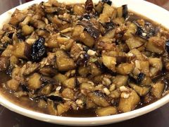 -巷子深菜馆·津门肘子(滨海店)
