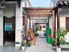 -小陆莲花蟹园农家乐(莲花岛店)