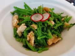 -侬佳蒸菜馆(听潮店)