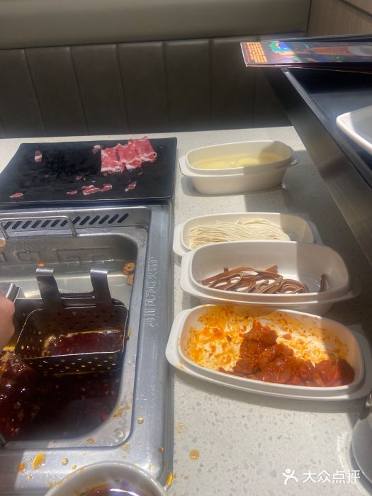 海底捞火锅(海宁路店)图片