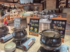 自助取餐区-融信华邑酒店·鲜艳西餐厅