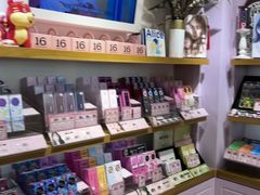 -4iNLOOK美瞳店(湖滨道购物中心店)