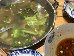 -杨三娘跷脚牛肉(羊子山西路店)