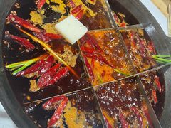 -正贰捌经重庆老火锅(建设路店)