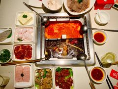 -海底捞火锅鲜切牛肉主题店(长寿路店)