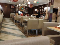 大堂-粤仔湾砂锅粥(滨湖万达店)