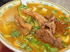 -金杨拉面王小吃面馆·牛三宝面·红烧牛肉粉