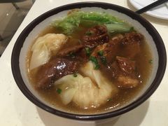 牛腩鲜虾云吞面-龙记香港茶餐厅(久光百货店)