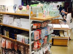 -名创优品(海珠乐峰广场店)