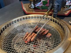 -铭牛烧肉·和牛海鲜自助(高新月牙湖店)