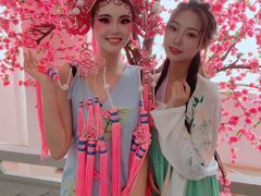 -群丽化妆摄影美甲纹绣培训学校