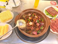 招牌胡须佬鸡煲-胡须佬鸡煲四季火锅店(石厦西村直营店)