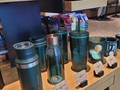 -星巴克臻选(周浦万达店)