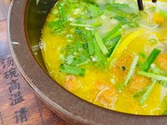 -良米山·云南野生菌过桥米线(上海首店)