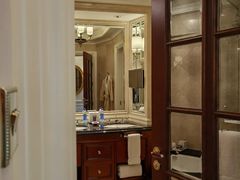 -广州富力丽思卡尔顿酒店