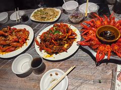 -老街烧烤大排档·地道湖北菜·龙虾馆(汉口火车站店)