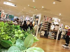 -优衣库(上海中山公园兆丰广场店)