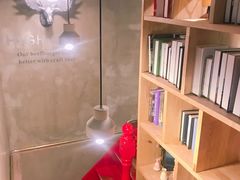 -HIGH FIVE哈福手工汉堡(桂林路店)