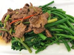 沙爹芥兰炒牛肉-金华安大酒楼·老牌潮菜·粤式茶点(东方国际店)
