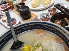 -新世界·过桥米线宴