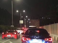 -必胜客(康华路店)