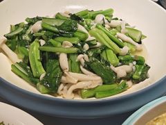 -赶海部落海鲜城(海阳路店)