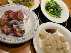 -娜仁图雅蒙古美食村(33小镇店)