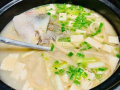 -土砂锅生态山庄·非遗砂锅雅鱼