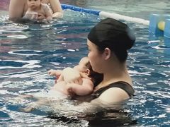 -蓝旗亲子游泳(范湖万达广场店)