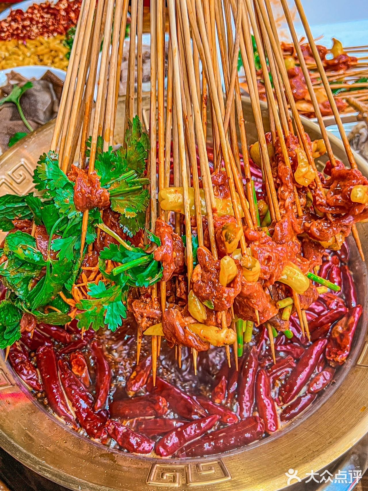 重庆恰饭记 | 吃一次想两次的串串儿🍢 
