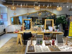 -肆兮眼镜·蔡司·徕卡战略合作店(大坪店)