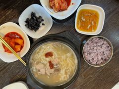 -釜山豚骨汤饭(芝罘万达广场店)