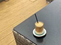 拿铁-UNI UNI(环亚凯瑟琳店)