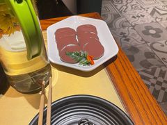 鲜鸭血-手选潮汕鲜活牛肉火锅(二七广场店)